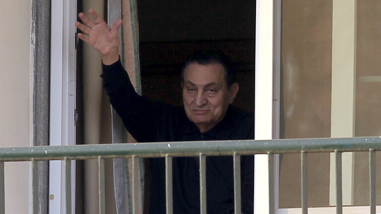  طبيب مبارك يكشف عن إصابته بمرض نادر يصيب واحدا من كل مليون