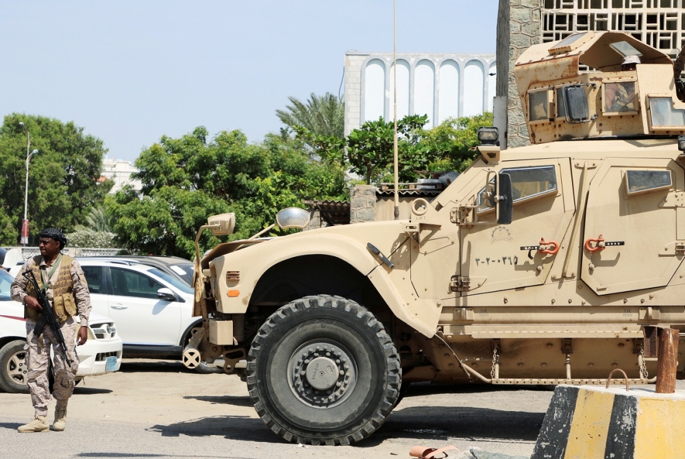 مصادر عسكرية تكشف حقيقة وصول جندي سعودي مصاب بكورونا إلى عدن 