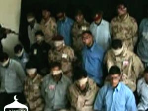رداً على اغتصاب معتقلات عراقيات : تنظيم عراقي يتبنى خطف 18 شخصاً ينتمون إلى وزارة الداخلية العراقية