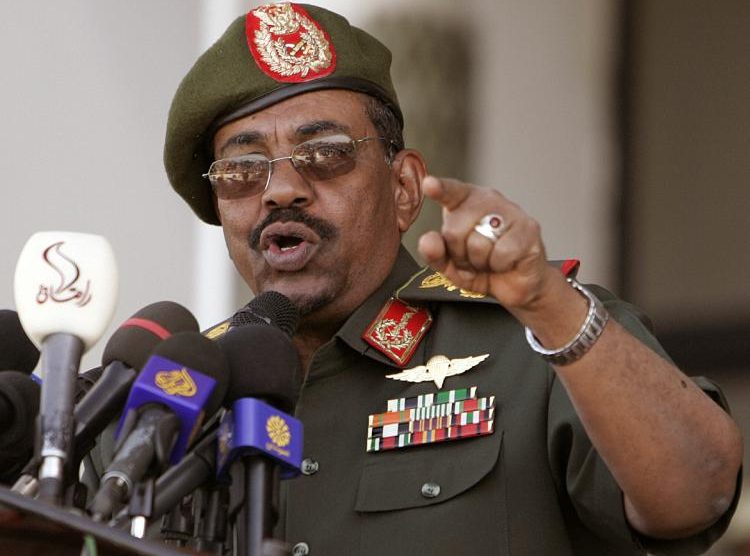 الرئيس السوداني: قواتنا تحارب الإرهاب في اليمن ومستمرة حتى استعادة الشرعية