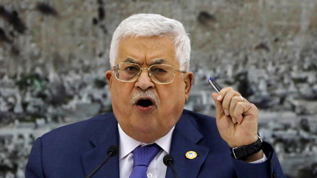 الرئيس الفلسطيني يعلن قطع العلاقات كلياً مع أمريكا وإسرائيل