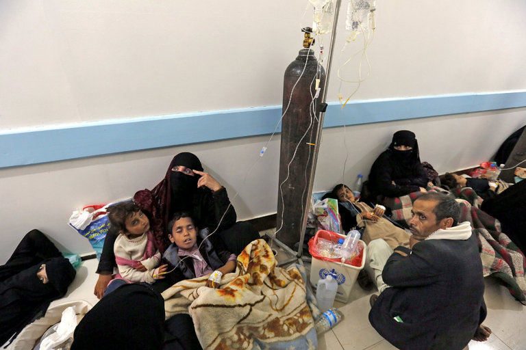 الكوليرا تفتك بشخص كل ساعة في اليمن