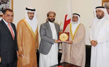 الشيخ حميد الأحمر يلتقي رئيس مجلس النواب البحريني