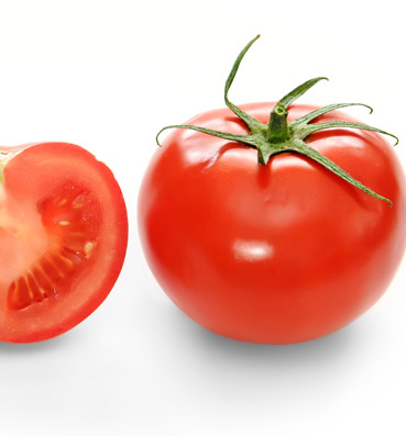 الكشف عن فائدة غير متوقعة لفاكهة الفقراء الطماطم!