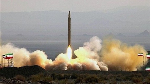 أمريكا: تجربة إيران الصاروخية ومهاجمة السفن في باب المندب لن يمرا دون رد قاسٍ