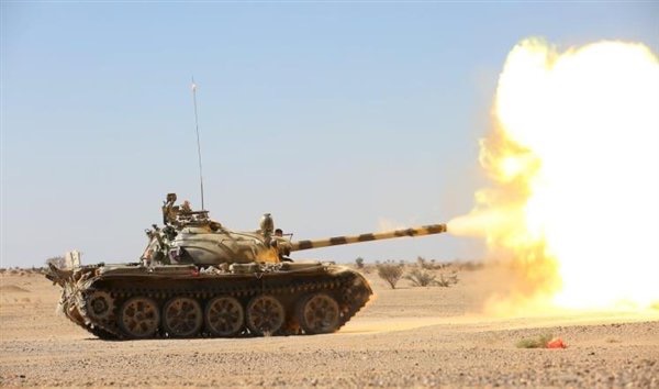 مدفعية الجيش الوطني تقصف الصمع وبيت دهرة وخشم البكرة بمحيط صنعاء