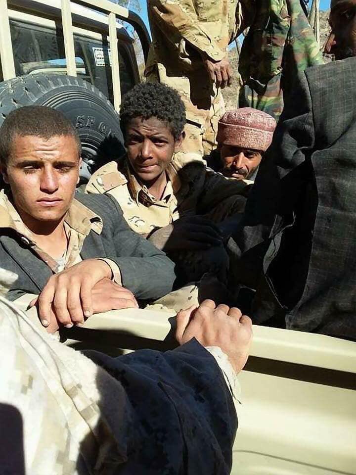 أسرى مليشيات الحوثي في مديرية ناطع محافظة البيضاء وهم في قبضة قو