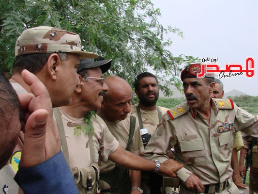 اللواء «علي صالح الأحمر» شقيق الرئيس السابق يصل إلى مدينة مارب