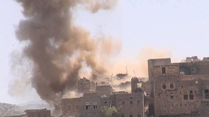 الحوثيون يشنون الحرب على معاقل آل الأحمر وقبيلة حاشد