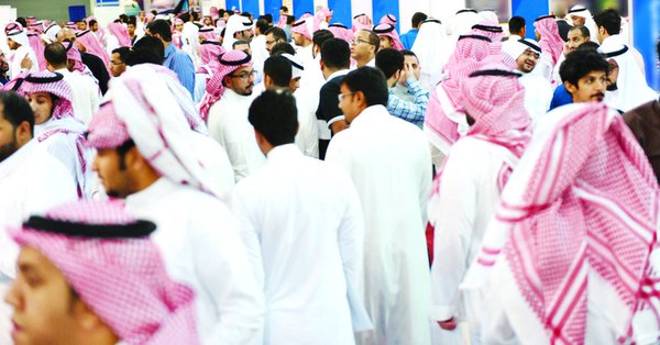 أكثر من 40 ألف سعودي فقدوا وظائفهم مؤخرا بسبب المادة 77