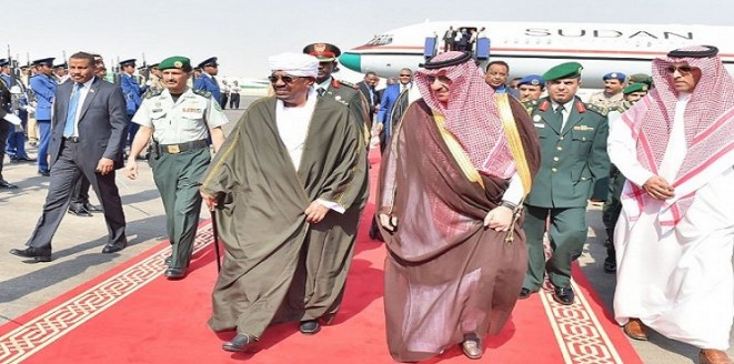 البشير في السعودية وإرسال قوات سودانية على جدول المباحثات وزيارة مفاجأة لعمليات التحالف ..تفاصيل