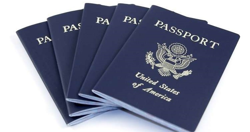 هؤلاء قد يودعون قريبا جوازات سفرهم الأمريكية!