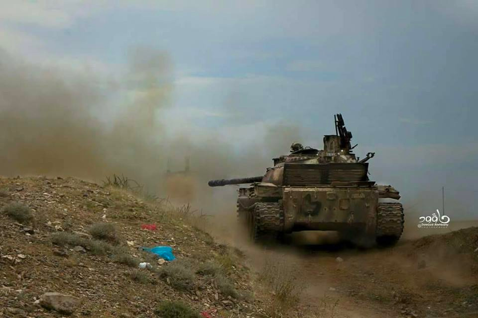 قوات الجيش والمقاومة تعلن مقتل مسؤول العمليات العسكرية للحوثيين واثنين من مرافقيه في تعز