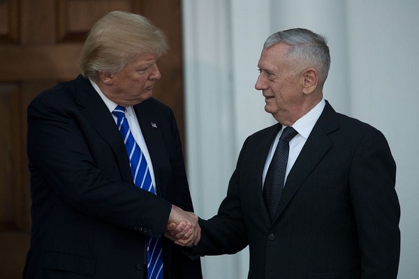 «ترامب» يطالب بإقالة قائد القوات الأمريكية في أفغانستان
