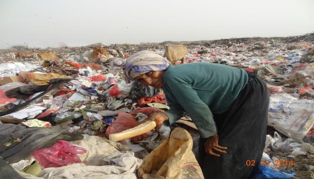 المهوّب اليمنيّة.. مكبّ النفايات يُنقذ الأهالي من الموت