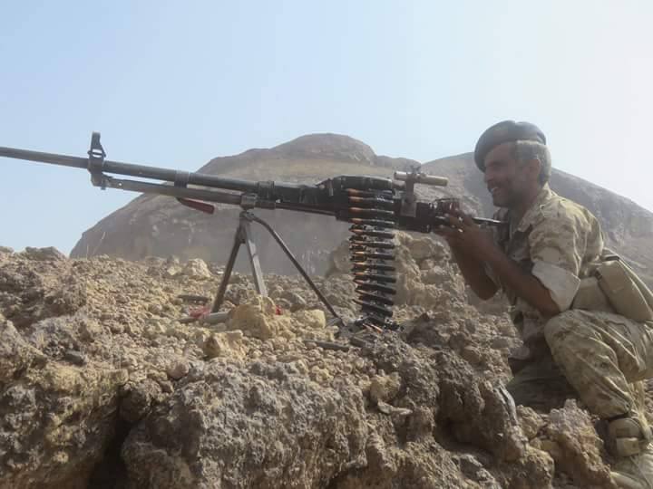 قوات الجيش والمقاومة تتصدى لمحاولة تسلل للحوثيين جنوب غرب صرواح بمأرب