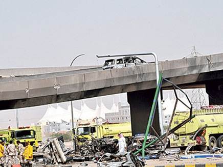 السعودية : قرار بإزالة جسر الحرس الوطني كليا لعدم جدوى ترميمه بعد تفجير شاحنة الغاز