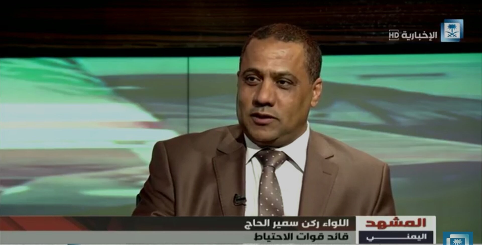 قائد عسكري كبير يكشف عن مرحلة عسكرية جديدة بدأت في نهم وتنتهي في وسط صنعاء