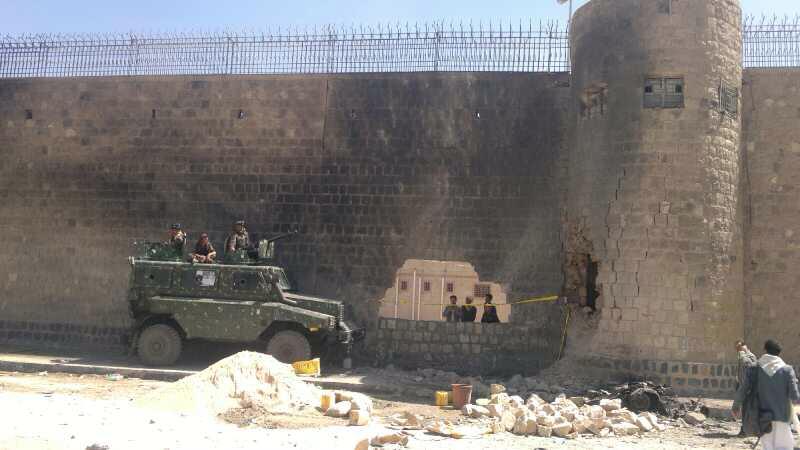 آثار الهجوم على السجن المركزي بصنعاء (تصوير: فتحي الجابري - عن ف