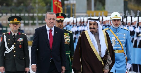 السعودية تُسلّم تركيا 16 شخصا لارتباطهم بمنظمة «كولن»