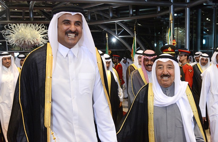 أمير الكويت يغادر السعودية بعد زيارة قصيرة ولا أنباء عن نتائج للمحادثات