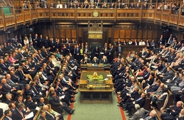 البرلمان البريطاني ينتقد تقرير الحكومة «المضلل» حول جماعة الإخوان