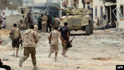 ليبيا: قوات حفتر تعلن السيطرة على مسقط رأس القذافي