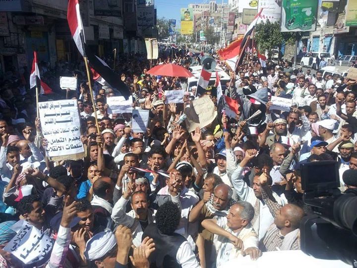 المحافظات والمدن اليمنية تنتفض في وجه الإعلان الدستوري الحوثي ومطالبات بإعلان إقليم الجند بشكل رسمي (صور)