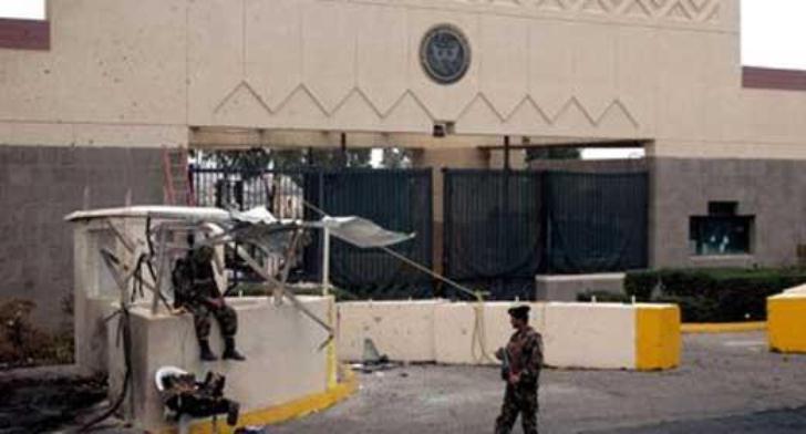  مسلحون مجهولون يحاصرون السفارة الأميركية في صنعاء
