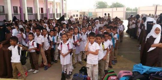 مواطنون يشكون تعطيل الانتقالي للعملية التعليمية في عدن
