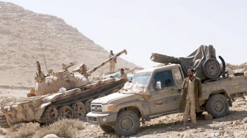 قيادات حوثية تسلم نفسها والجيش اليمني يعلن قرب تحرير صعدة
