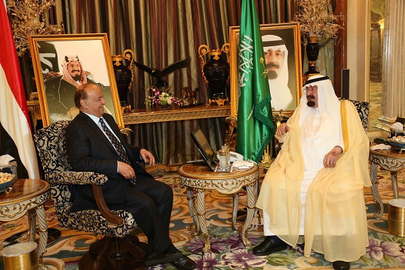 الملك عبدالله يبلغ هادي برفض المملكة لسياسته في التعامل مع جماعة الحوثي المسلحة