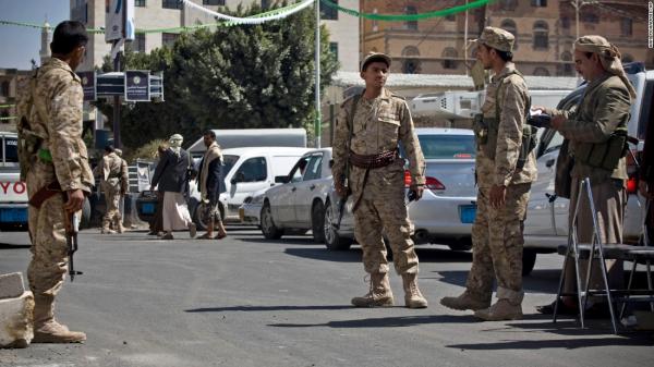 مليشيا الحوثي تستنفر عناصرها في صنعاء بعد ساعات من إعلان اغتيال شقيق زعيم الجماعة