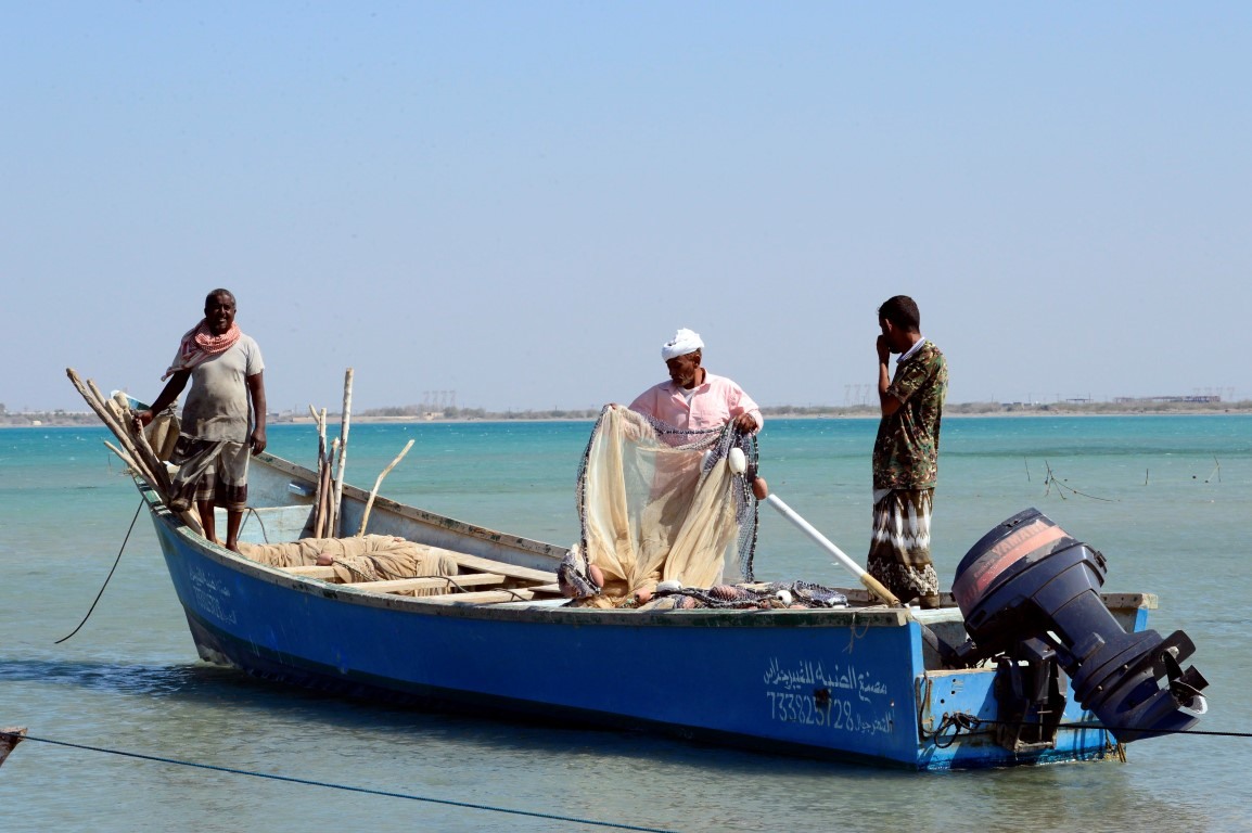العثور على جثتين لصيادين من أحور فقدوا نهاية يناير الماضي 