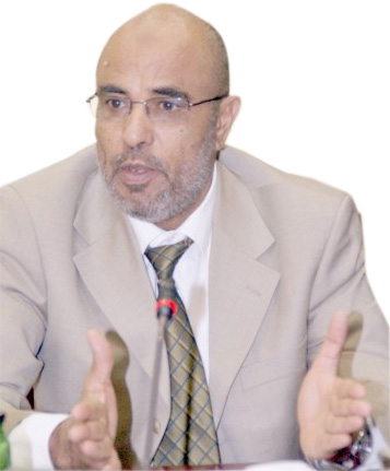 وزير المالية السابق في اليمن البروفيسور سيف العسلي