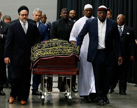بالفيديو.. صلاة الجنازة على «محمد علي كلاي» وفق الشعائر الإسلامية وبحضور أردوغان