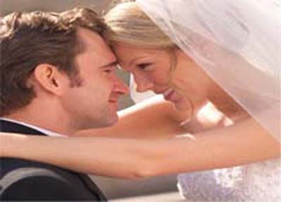 الزواج يساعد على النجاة من سرطان القولون