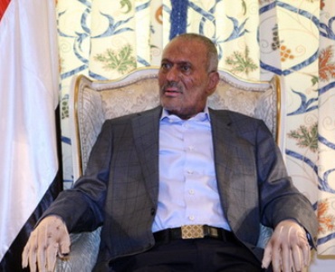 الرئيس علي عبدالله صالح في جناحه الملكي بالمستشفى العسكري بالسعو