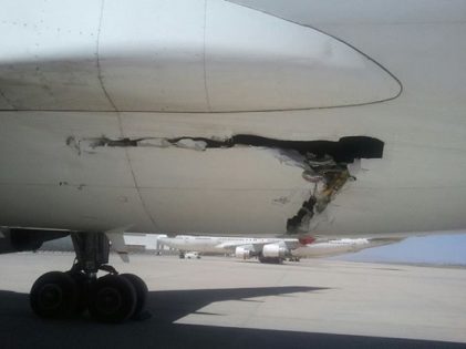 إيران: إصطدام طائرتين عمانية وإيرانية في مطار الخميني الدولي