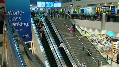 بالفيديو: فلاش موب يذهل المسافرين عبر مطار دبي