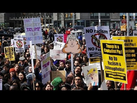 شاهد أولى الاحتجاجات الشعبية في الولايات المتحدة للمطالبة برحيل «دونالد ترامب» فيديو