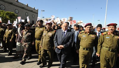 اليمن تشيع شهداء الوطن الذين تعرضوا لكمين إرهابي بمحافظة مأرب