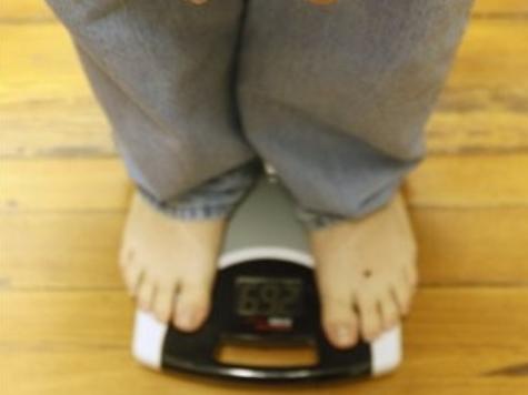 زيادة الوزن تهدد الكبار والصغار (أسوشيتد برس)