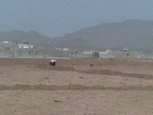 مليشيا الحوثي تسطو على أرضية مواطن في صنعاء بمساحة 200لبنة بقوة السلاح