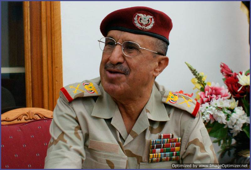 اللواء محمد علي محسن: لم يحصل الجيش اليمني على اي اسلحة جديدة منذ 1994