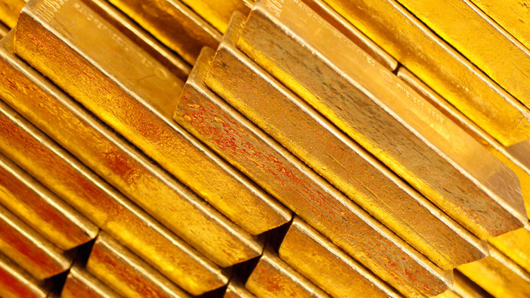 الذهب يواصل تراجعه عالمياً