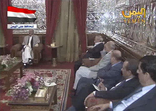 الرئيس صالح يلتقى عدد من قيادات المؤتمر الشعبي العام بالرياض (صور+فيديو)