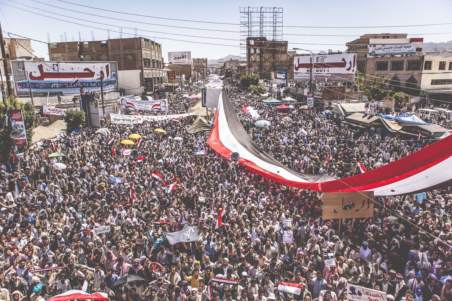 بعد 8 سنوات من إندلاعها.. هل فشلت ثورة الشباب في اليمن؟