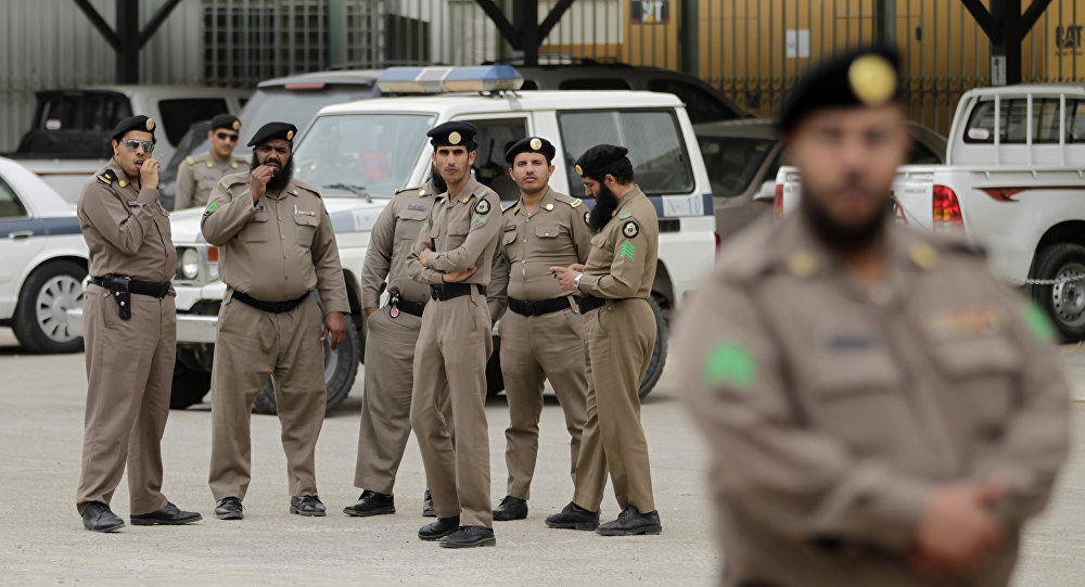 الشرطة السعودية توقف 222 رجلا وامرأة بهذه التهمة !