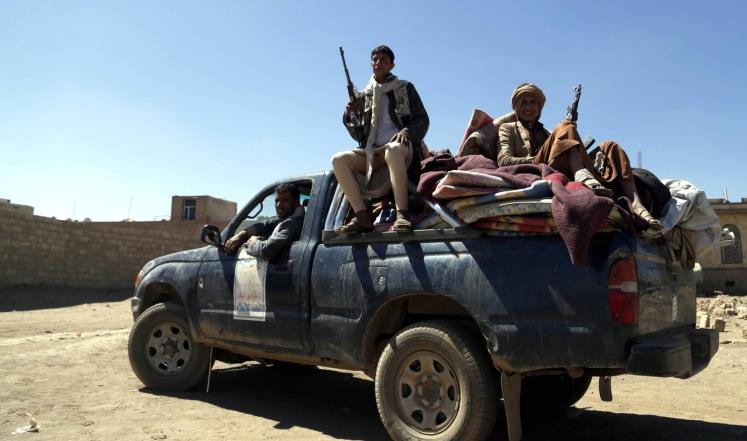 مليشيا الحوثي تجري مناورة عسكرية على الحدود السعودية هي الأولى من نوعها